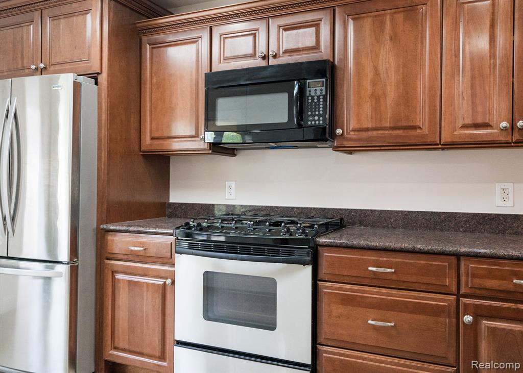 1220 Autumn Drive # 76