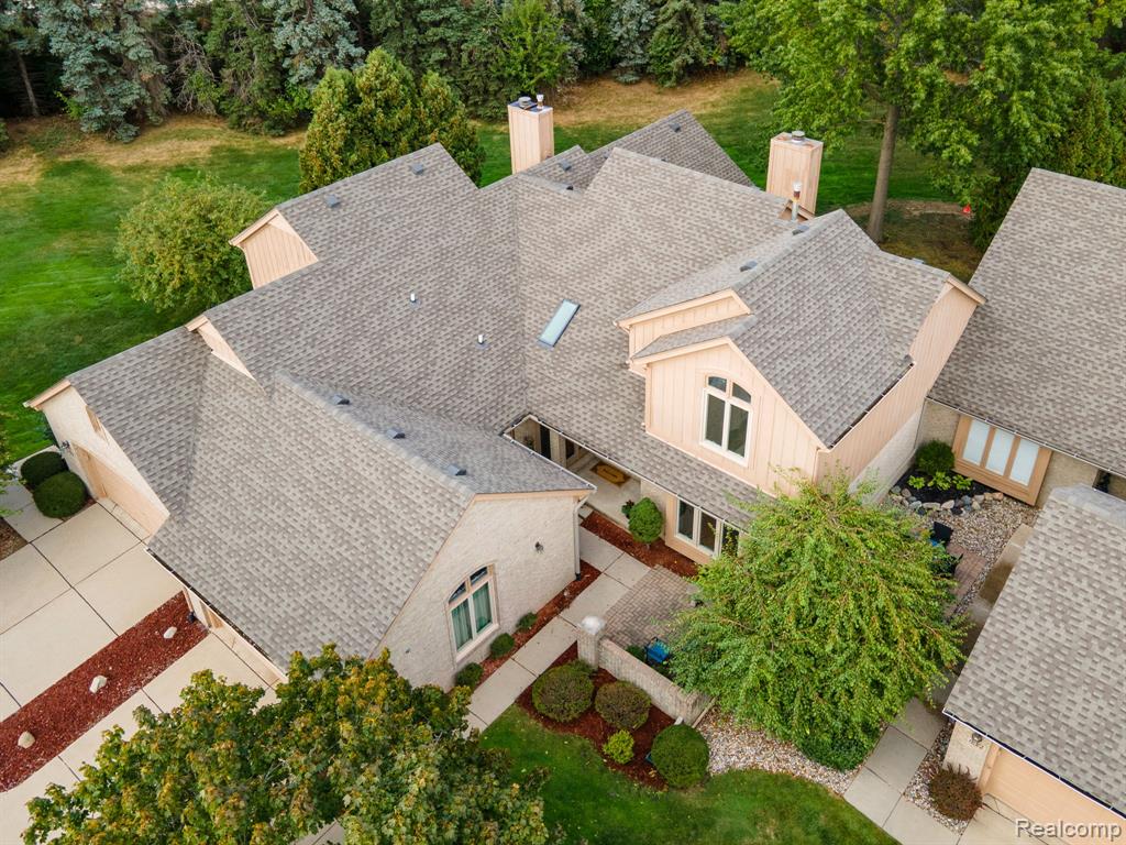 1220 Autumn Drive # 76