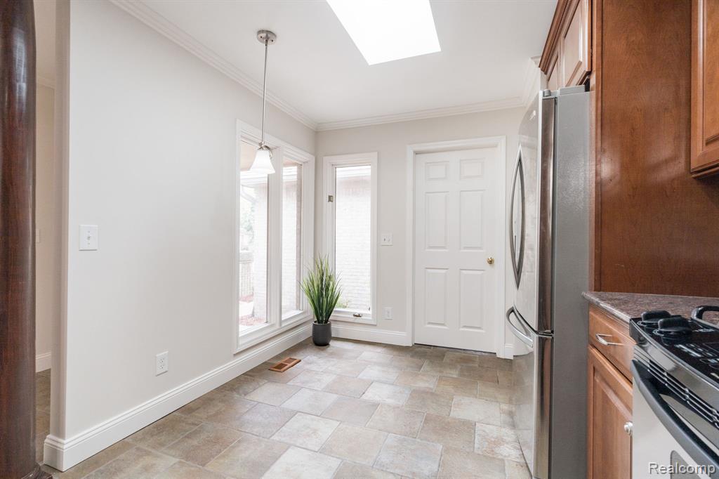 1220 Autumn Drive # 76