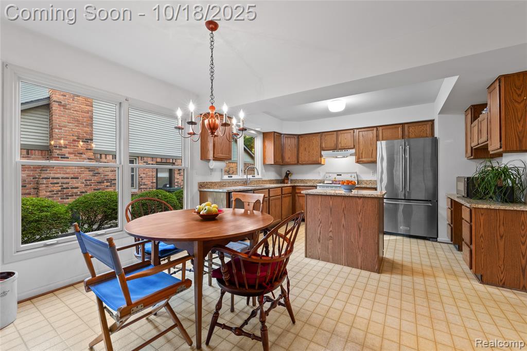 448 Streamview Court