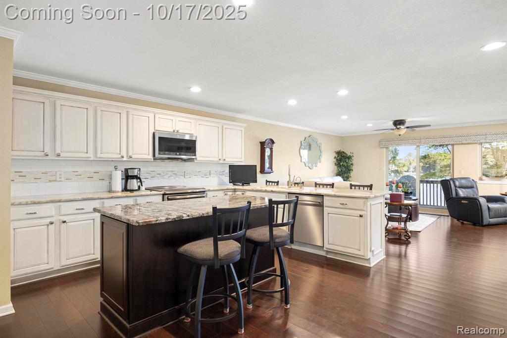 7109 Bluewater Drive