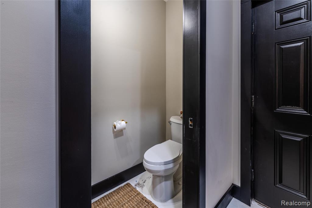 5486 Kidder Road, Almont