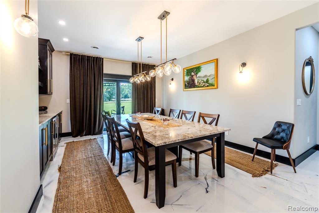 5486 Kidder Road, Almont