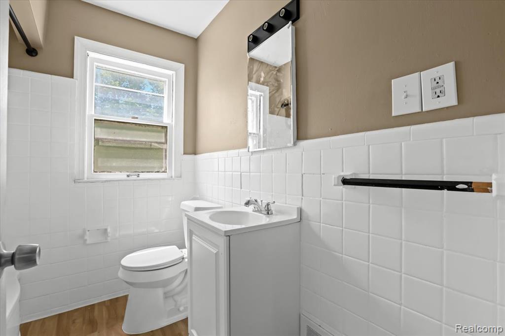 19357 Blackstone Street, Detroit