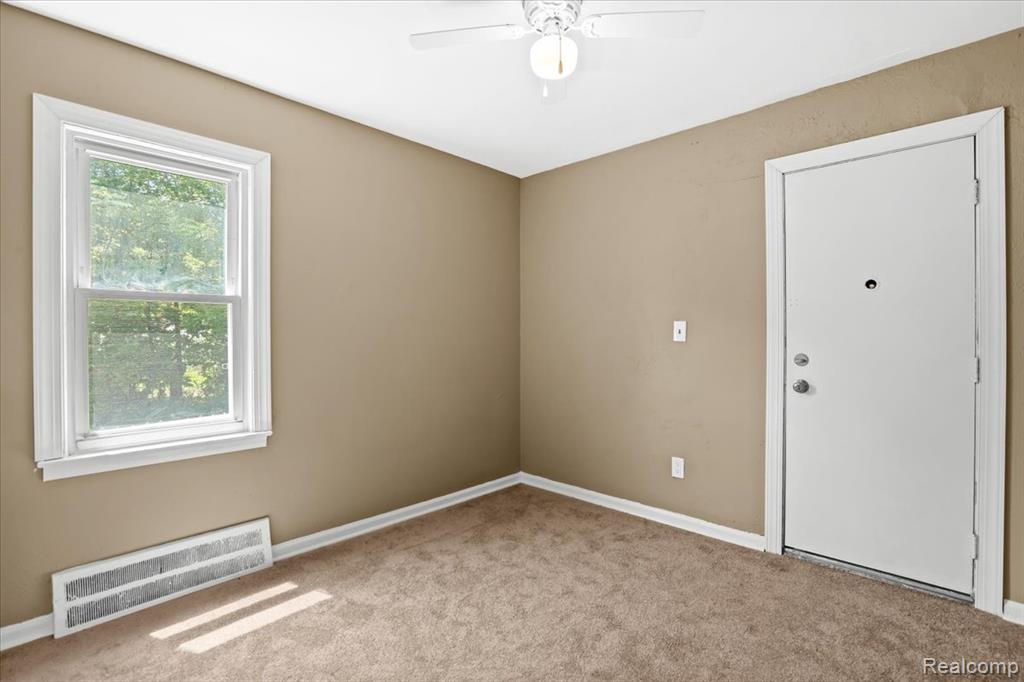 19357 Blackstone Street, Detroit