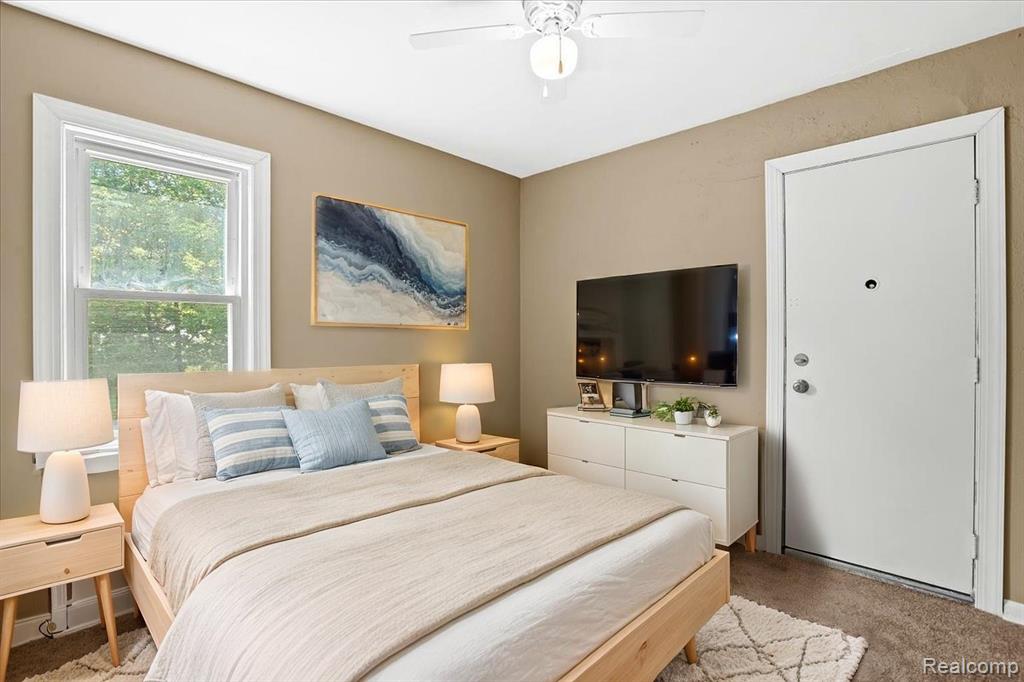 19357 Blackstone Street, Detroit