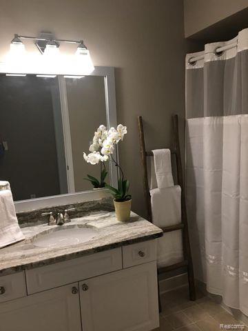 3609 Oakmonte Boulevard, Rochester