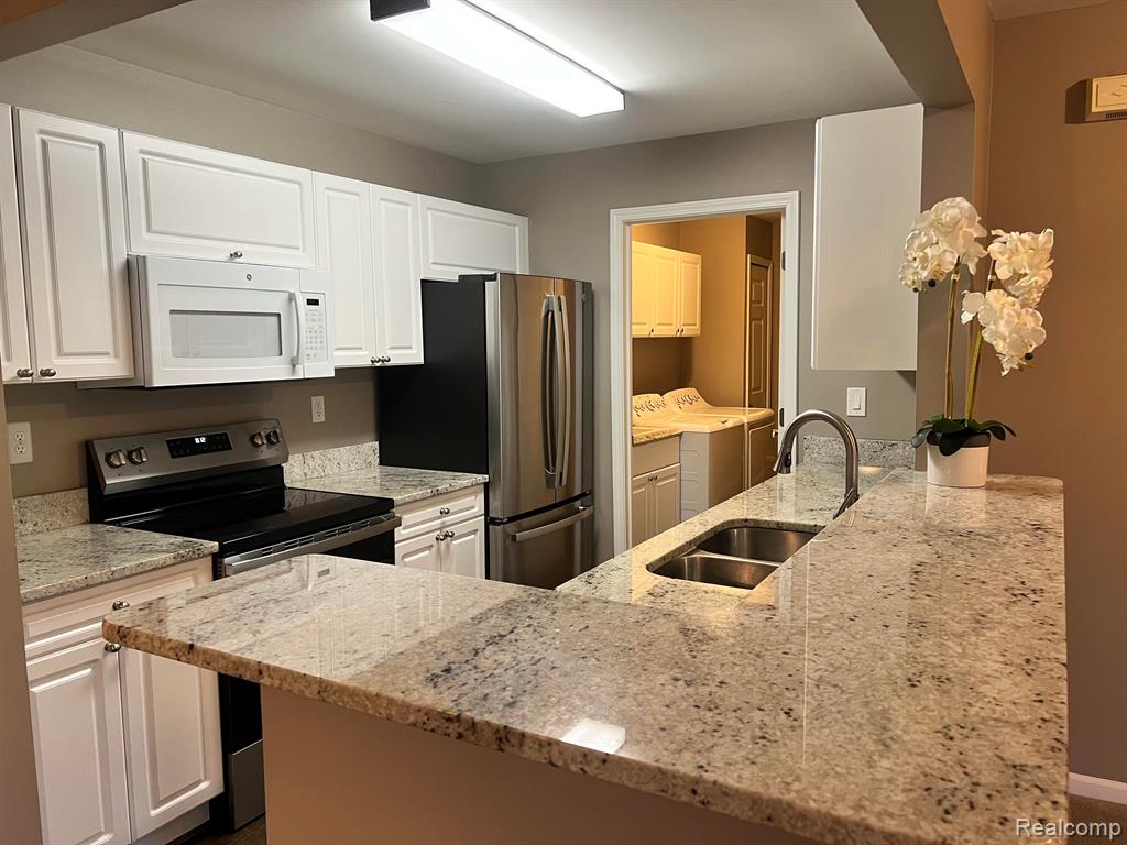 3609 Oakmonte Boulevard, Rochester