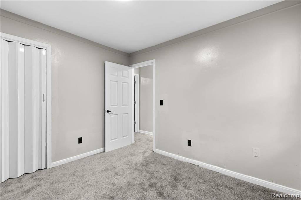 11856 Kilbourne Street