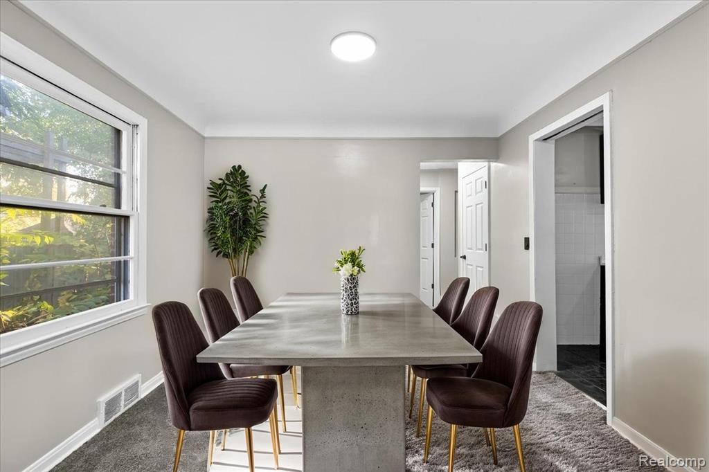 11856 Kilbourne Street