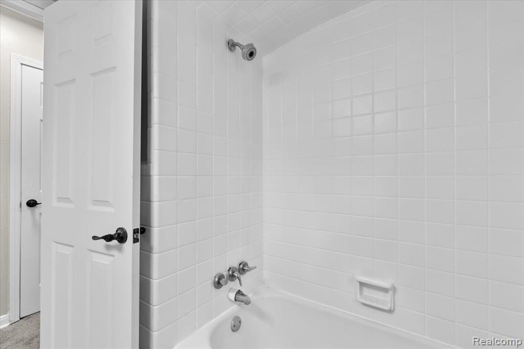 11856 Kilbourne Street