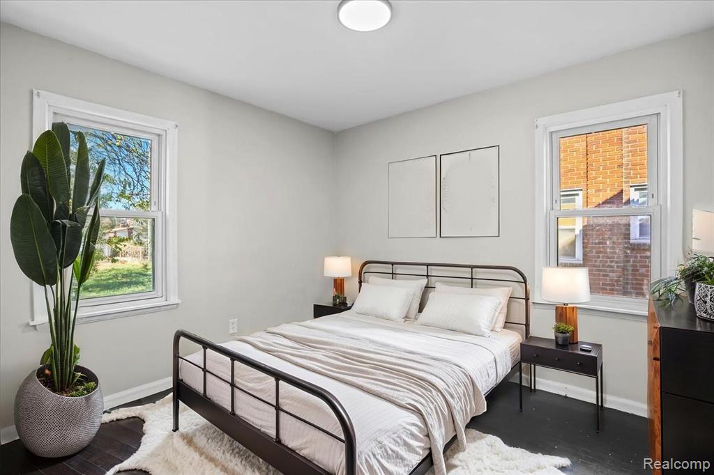 20045 Greenlawn Street