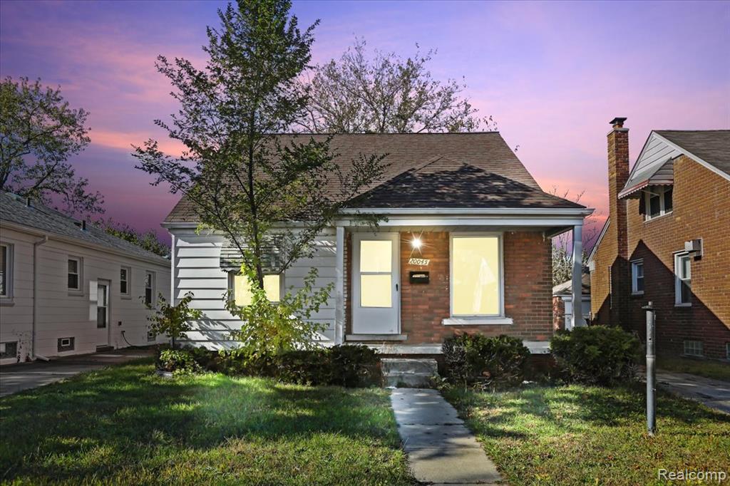 20045 Greenlawn Street