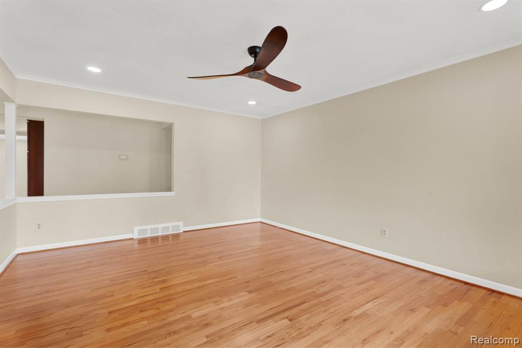 32930 Coventry Place