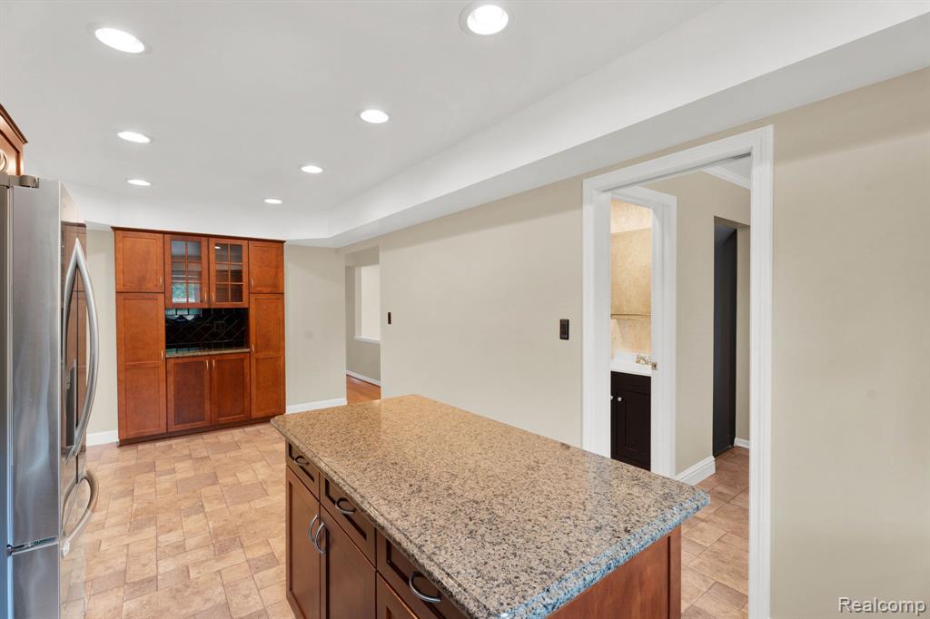 32930 Coventry Place