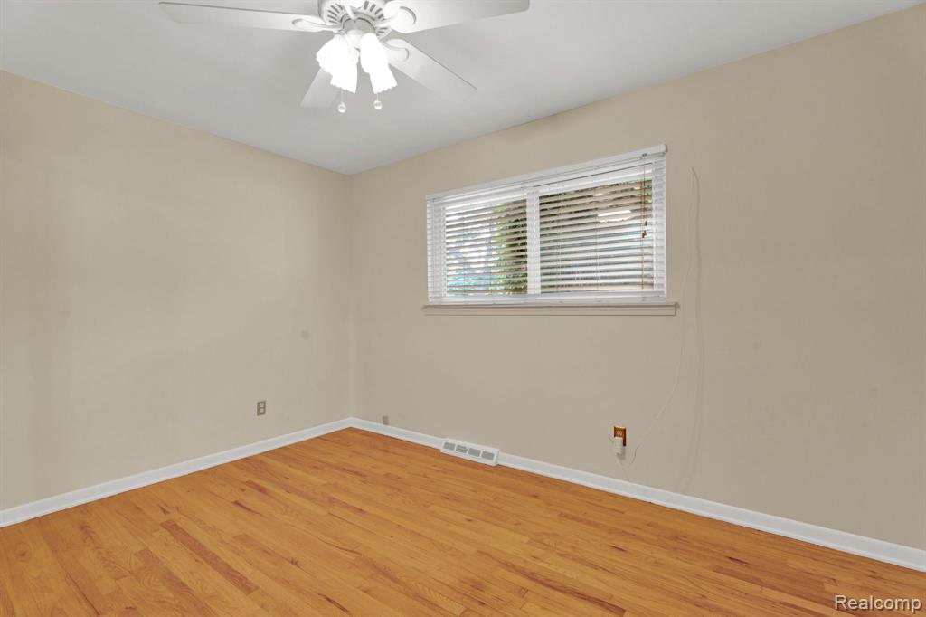 32930 Coventry Place