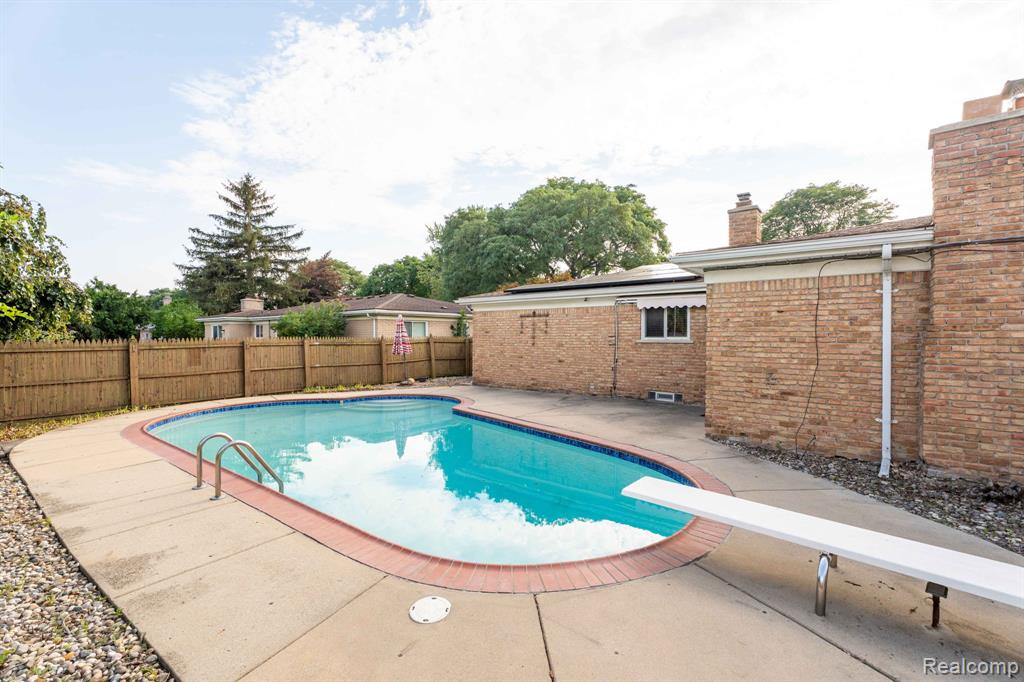 32930 Coventry Place