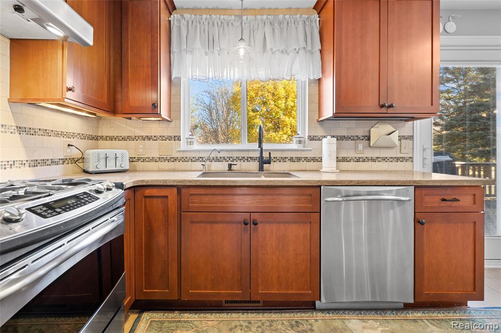 3654 Briarbrooke Lane