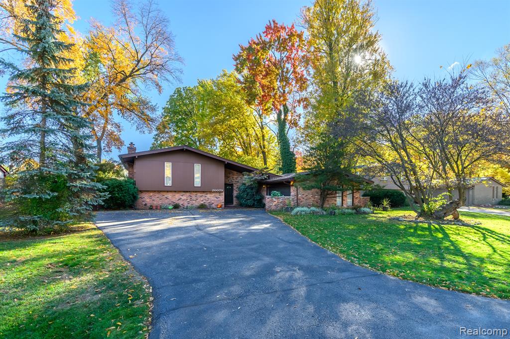 20079 Forestwood Street