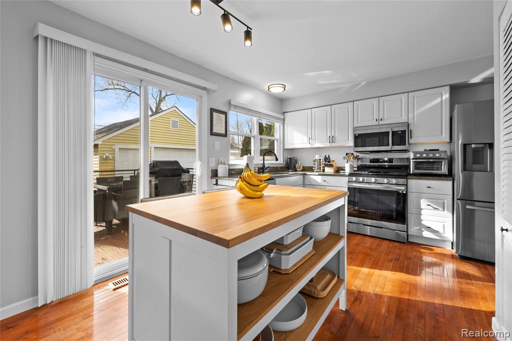 16217 Birwood Avenue