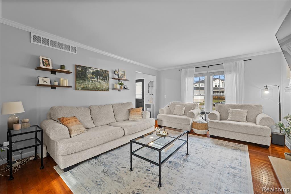 16217 Birwood Avenue