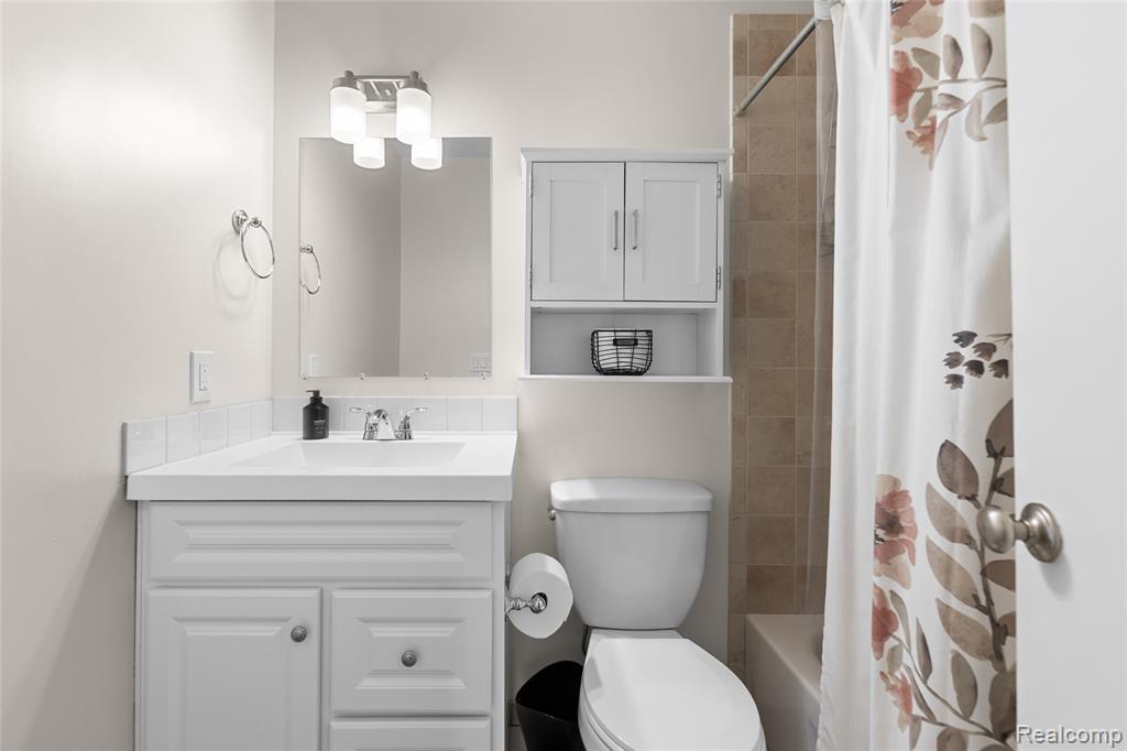 16217 Birwood Avenue