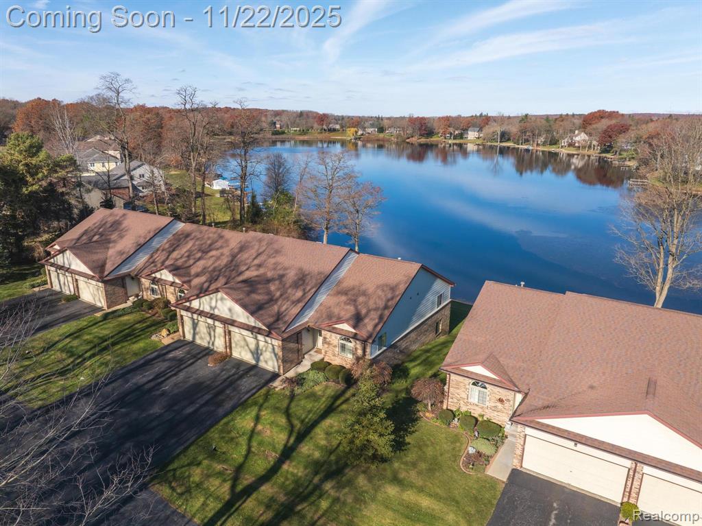 7121 Bluewater Drive