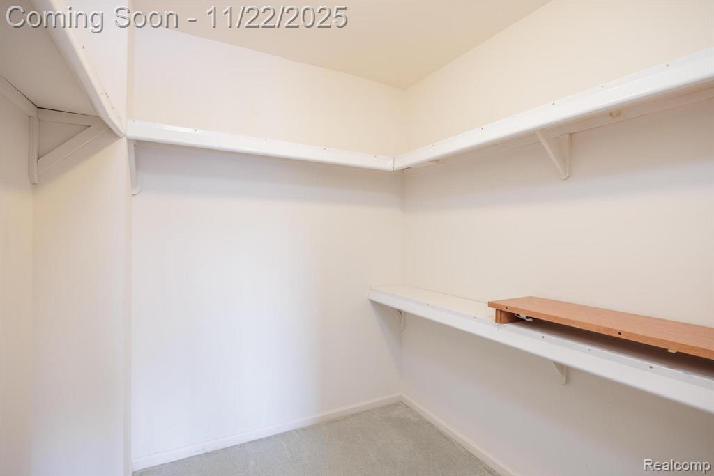 7121 Bluewater Drive