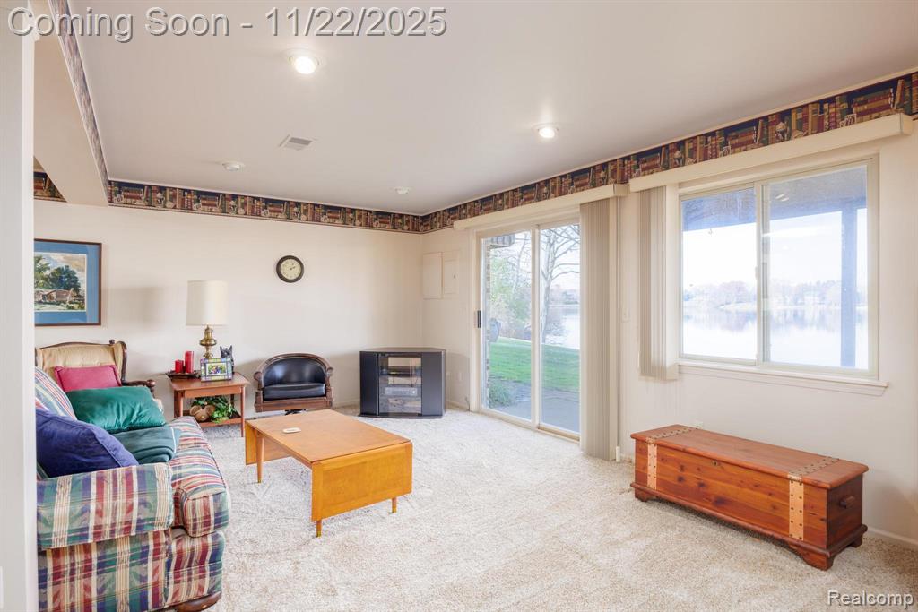 7121 Bluewater Drive