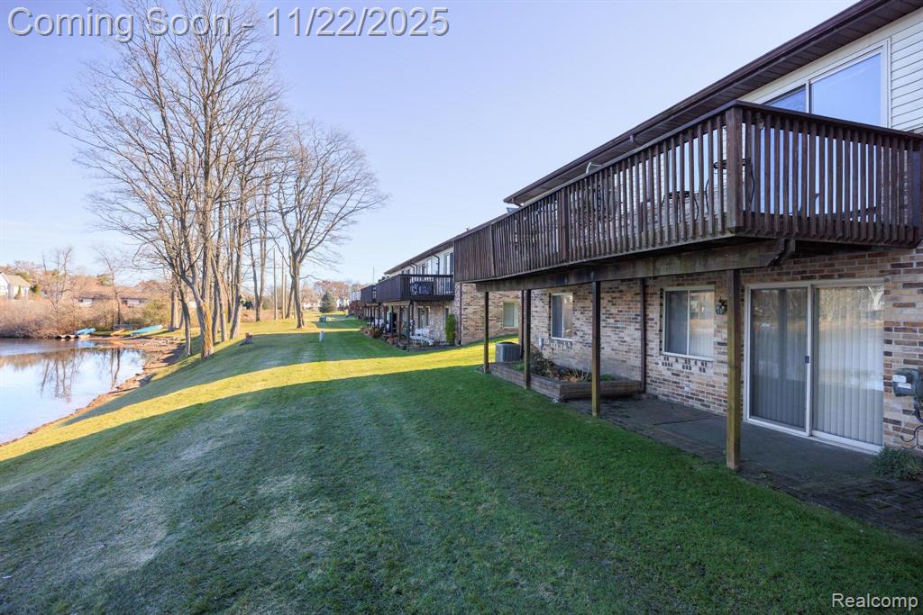 7121 Bluewater Drive