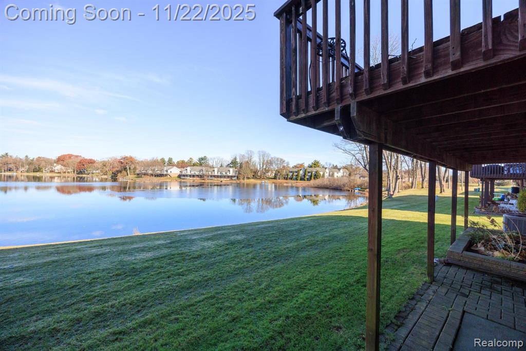 7121 Bluewater Drive