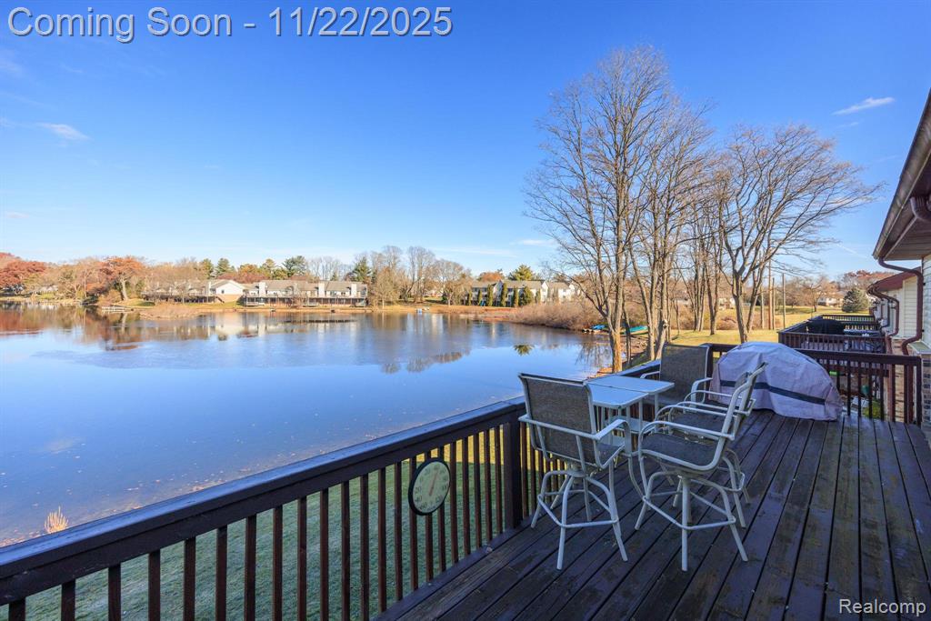 7121 Bluewater Drive