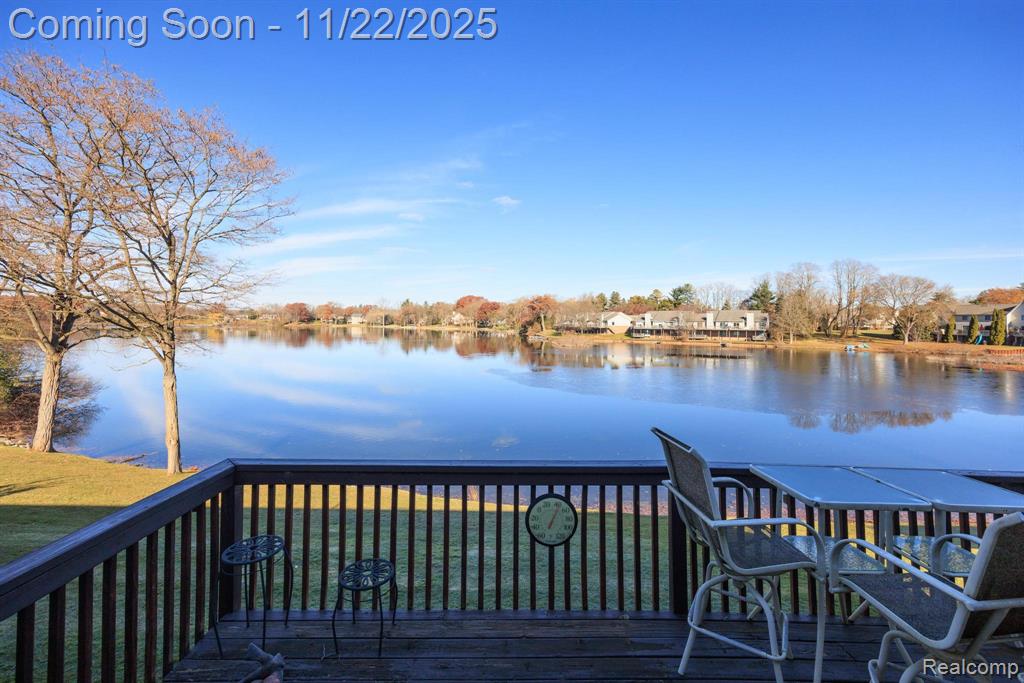 7121 Bluewater Drive