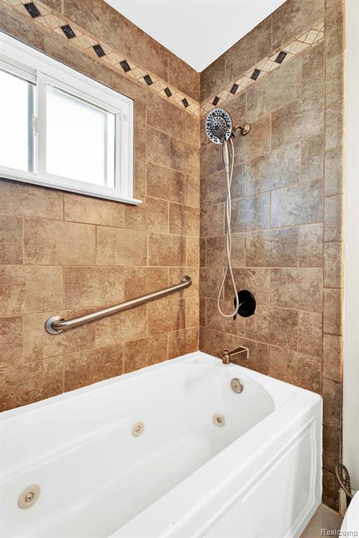 27390 Seyburn Avenue