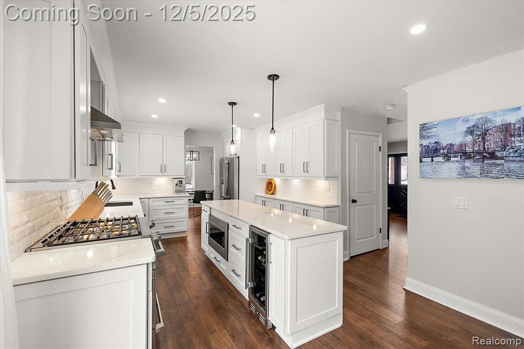 21622 Riverview Drive