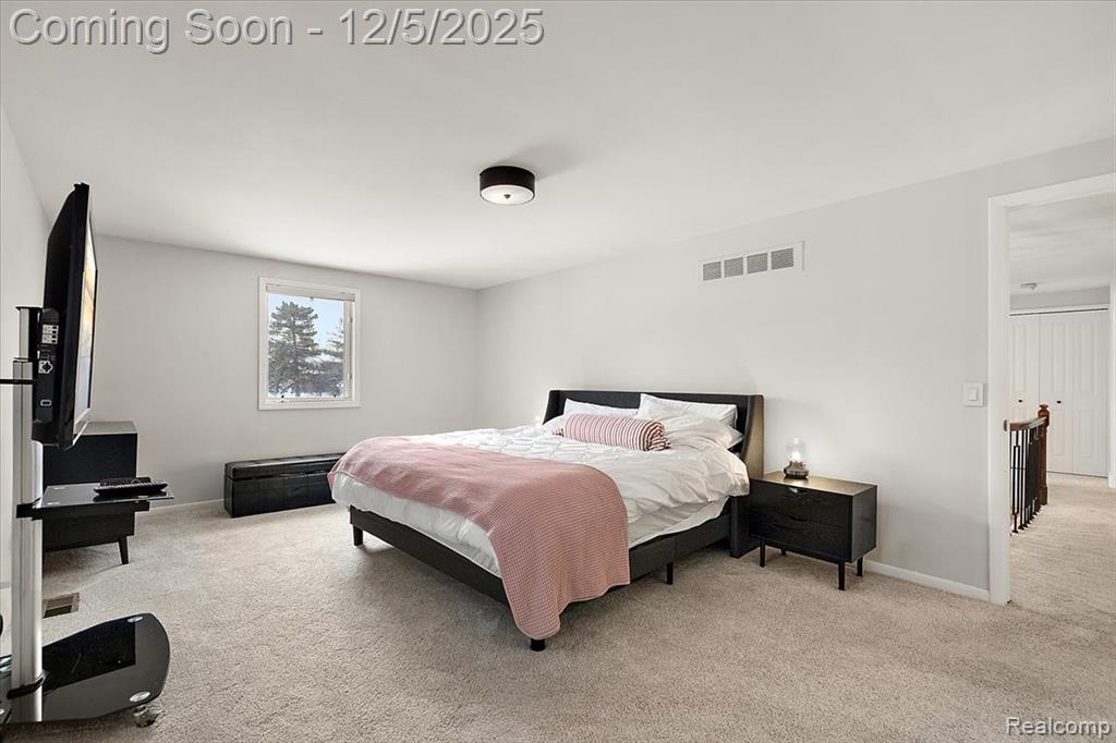 21622 Riverview Drive