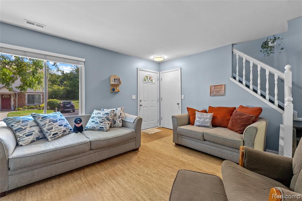 1570 Streamwood Court