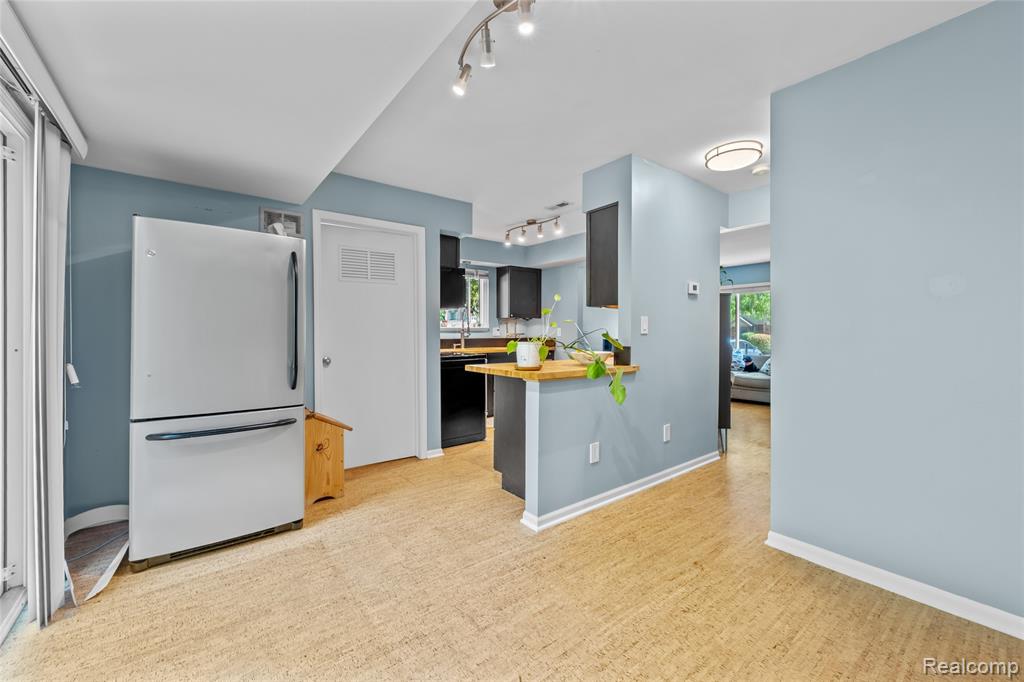 1570 Streamwood Court