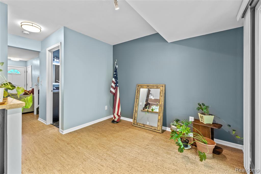 1570 Streamwood Court