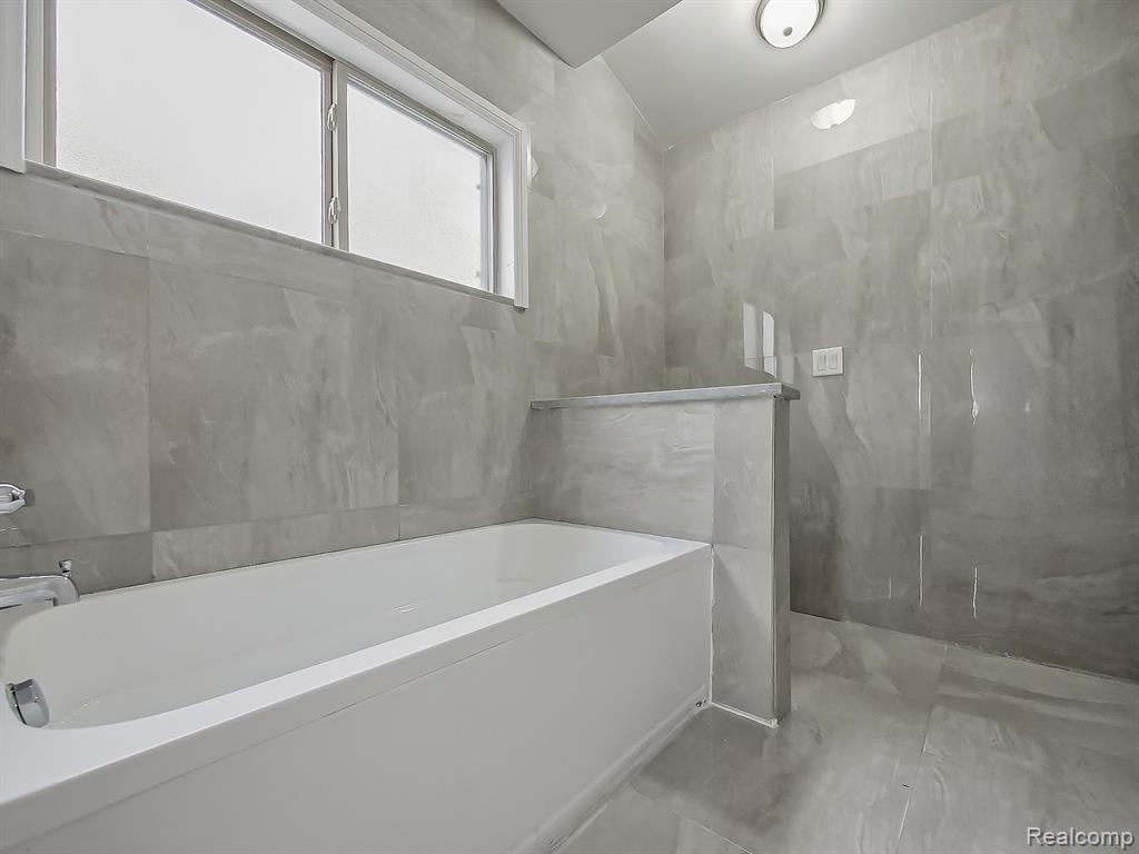 1730 E Woodruff Avenue