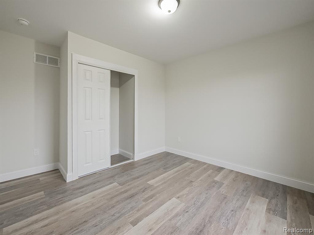 1730 E Woodruff Avenue