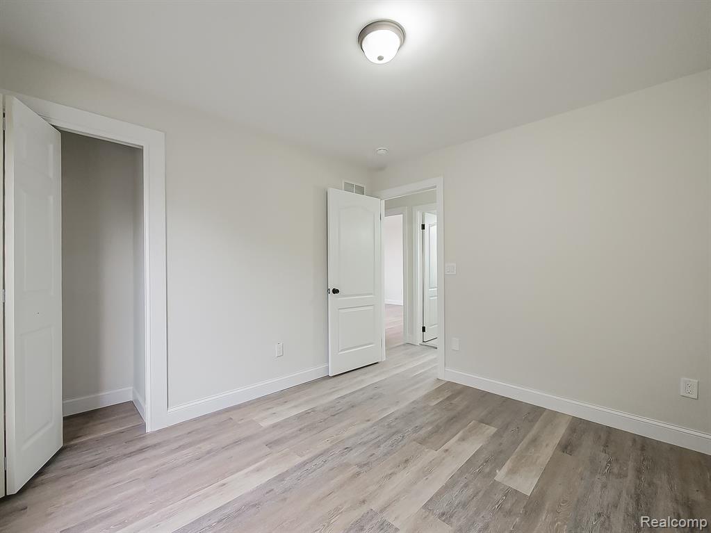 1730 E Woodruff Avenue