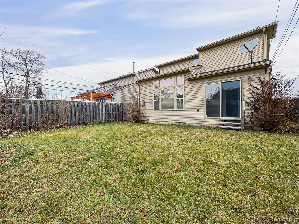 1730 E Woodruff Avenue