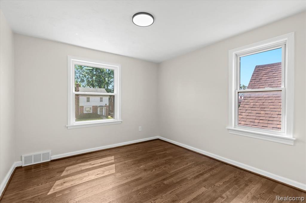 18639 Kentucky Street