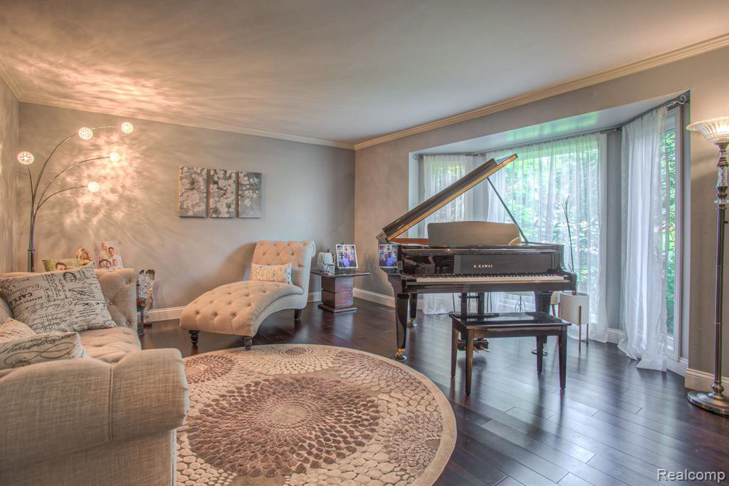 3349 Rocky Crest Drive