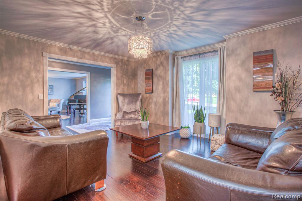 3349 Rocky Crest Drive