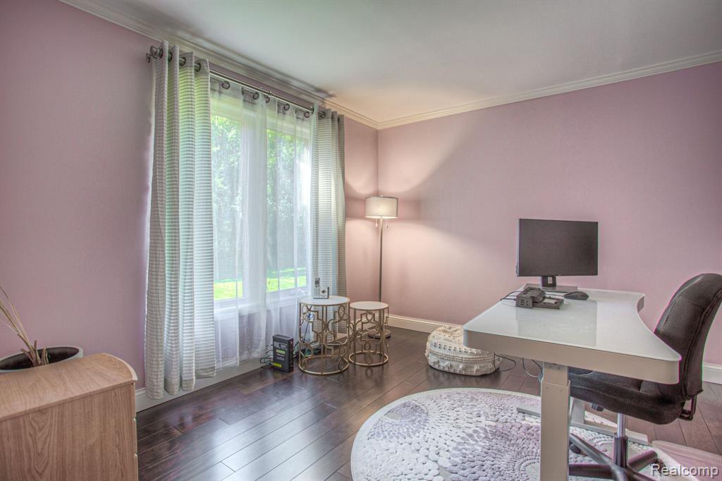 3349 Rocky Crest Drive