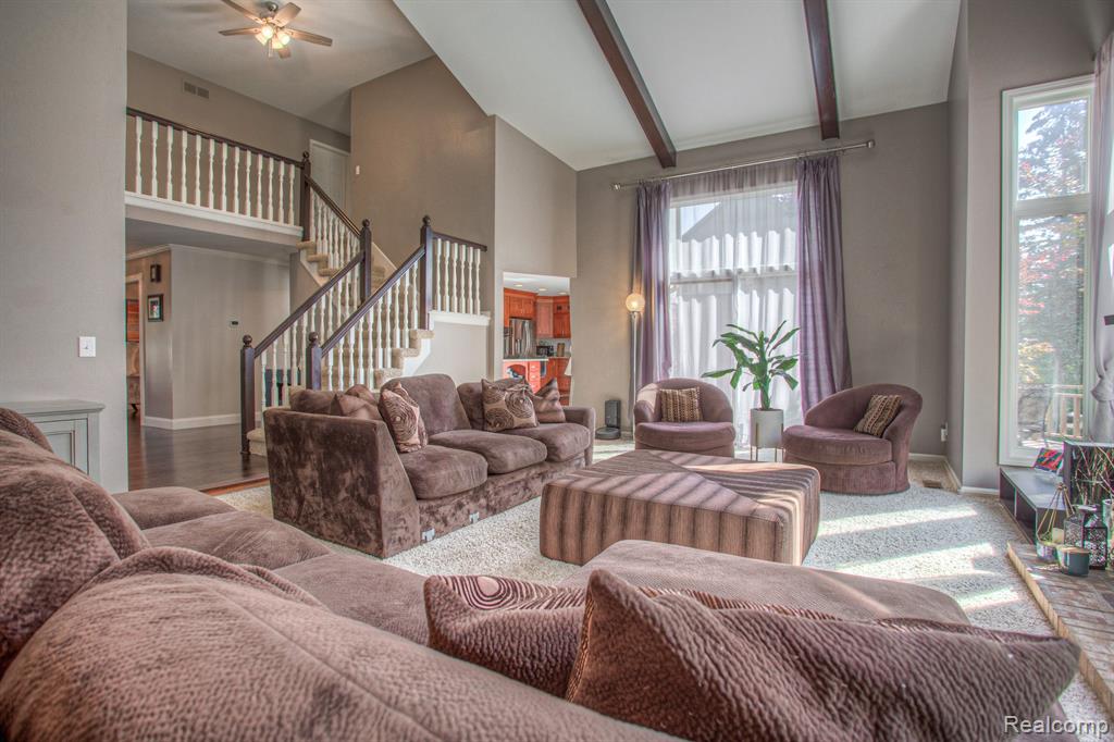 3349 Rocky Crest Drive