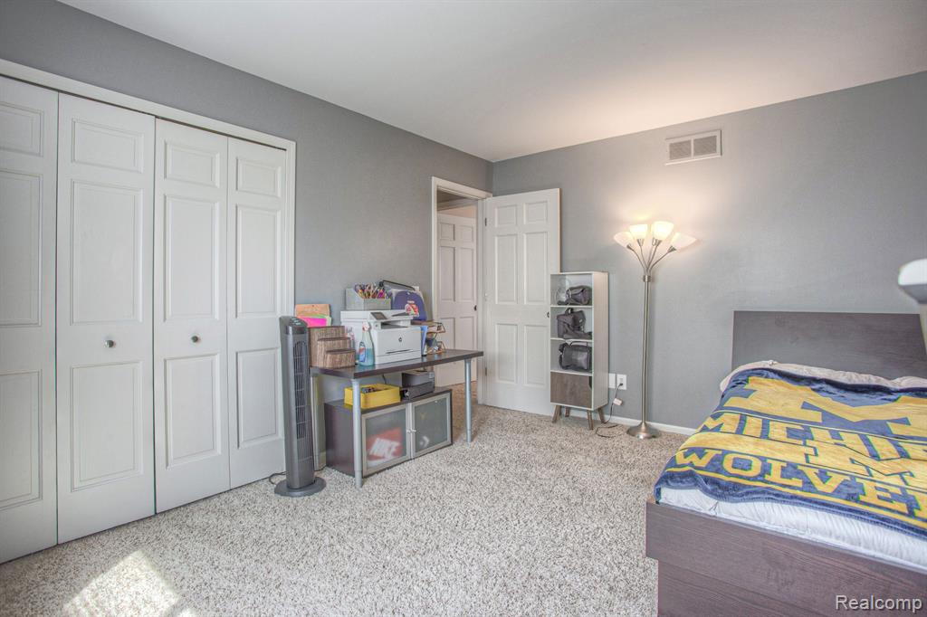 3349 Rocky Crest Drive