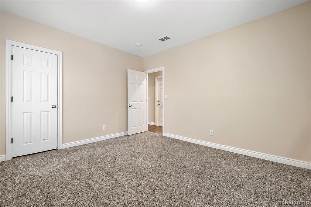 2080 Gladstone Street